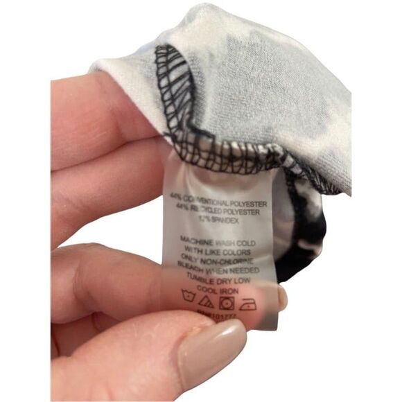 Soybu Black Tank Top (size medium) - Picture 4 of 5